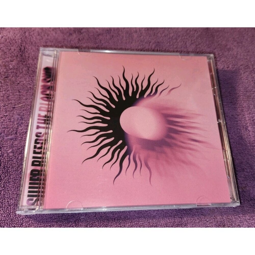 AFI - SILVER BLEEDS THE BLACK SUN